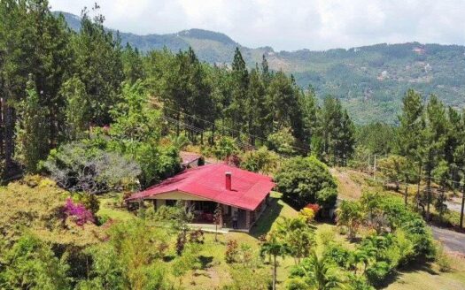Altos del Maria Valencia Villa region panama realty mountain house for sale panama 13