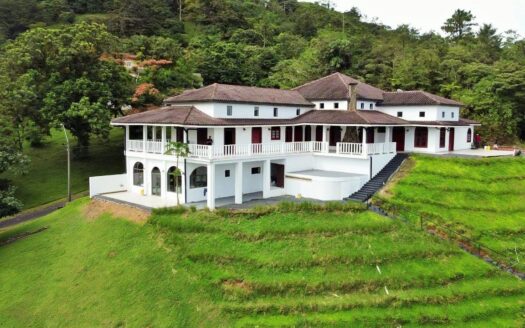 Altos del Maria luxury villa for sale panama mountain house region panama realty 1