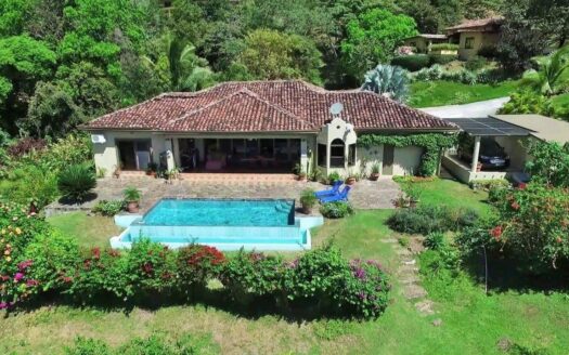 Altos del Maria Stunning views Villa for sale panama reagion panama realty 22